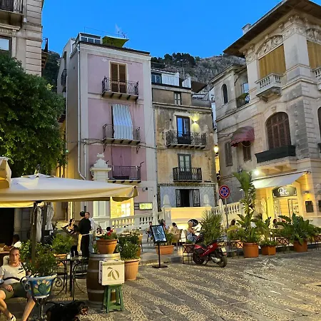 Daire La Piazza E Mia Cefalù