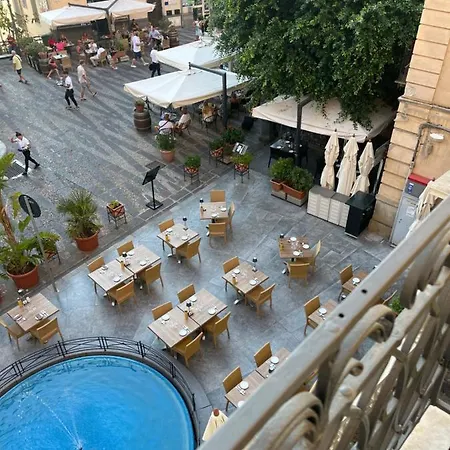 La Piazza E Mia Cefalù