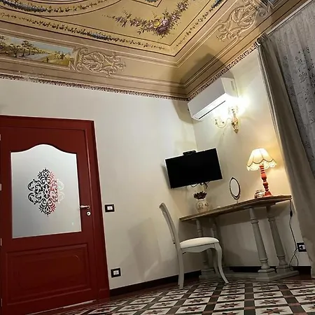 La Piazza E Mia צ'פאלו