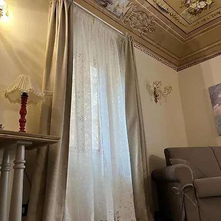 La Piazza E Mia Чефалу